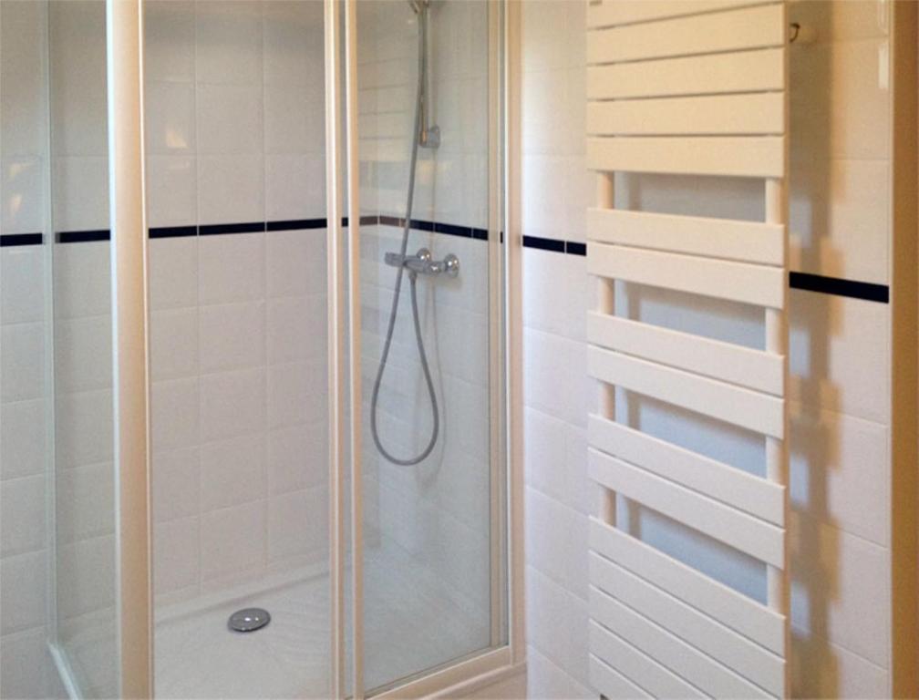 Chambre D'Hotes Les Rives De La Tronne Mer Номер фото