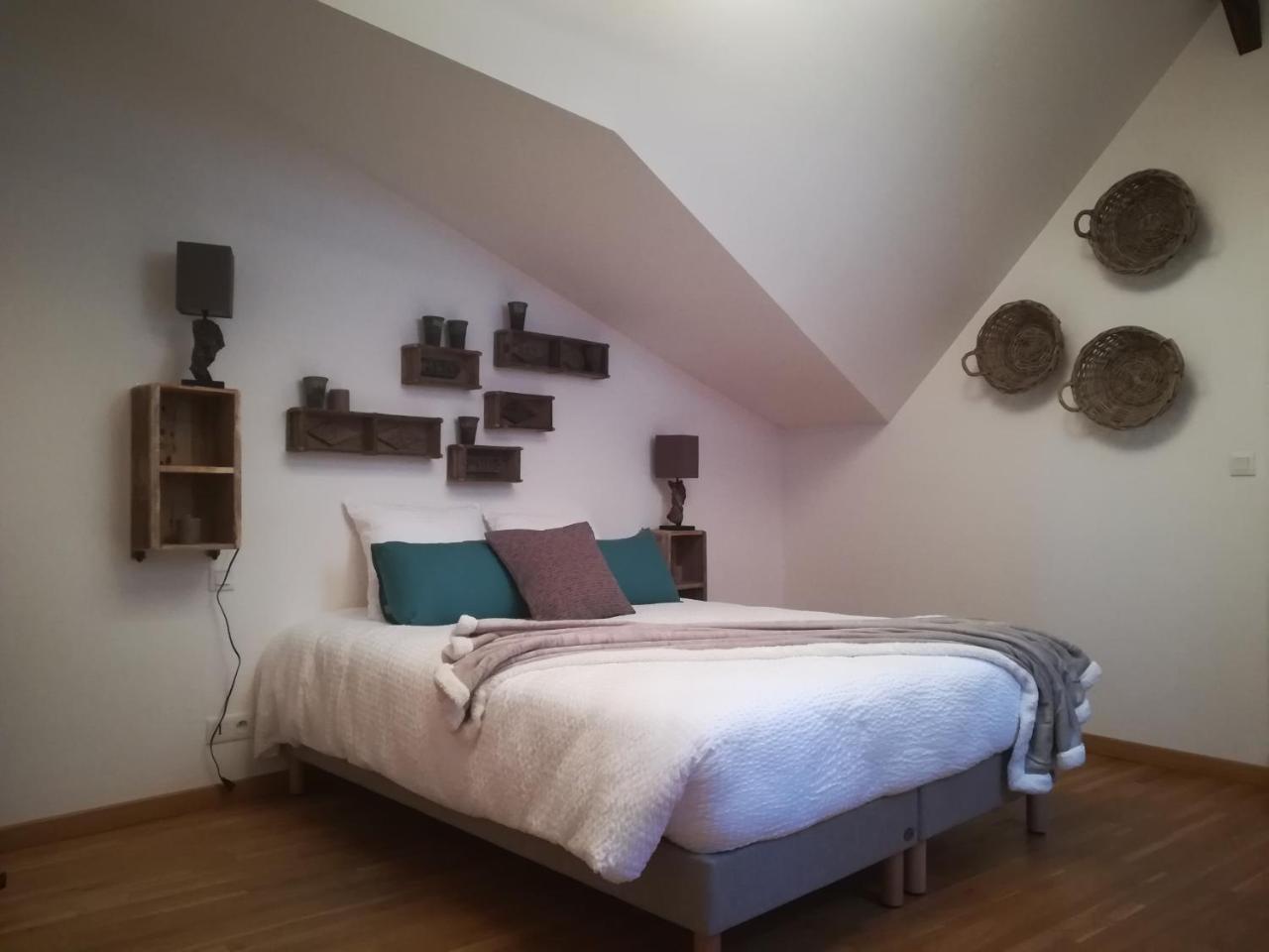 Chambre D'Hotes Les Rives De La Tronne Mer Екстер'єр фото